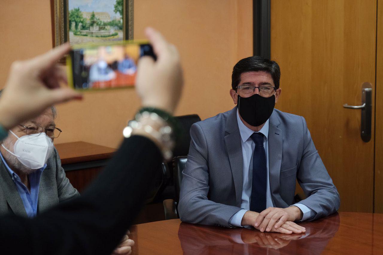 Juan Marín, este lunes en Dos Hermanas. Autor: JUAN LÓPEZ CEPERO