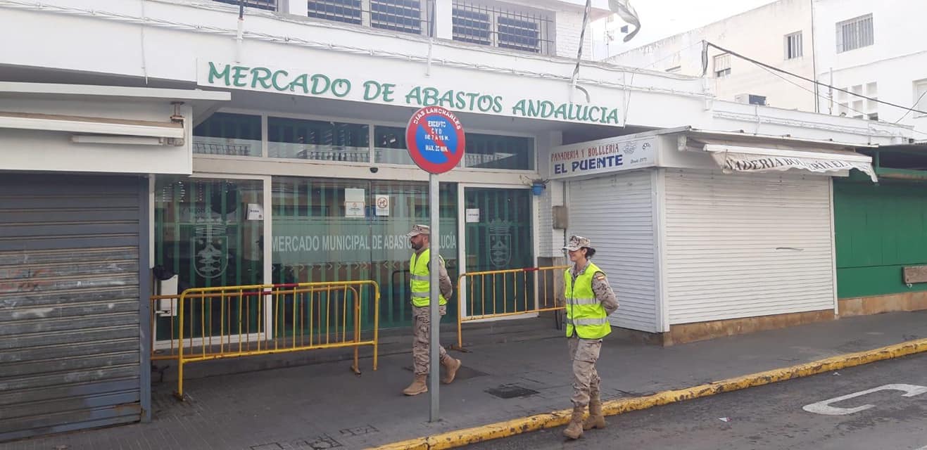 El Ejército, en el inicio de la pandemia en Barbate. FOTO: Ayto.