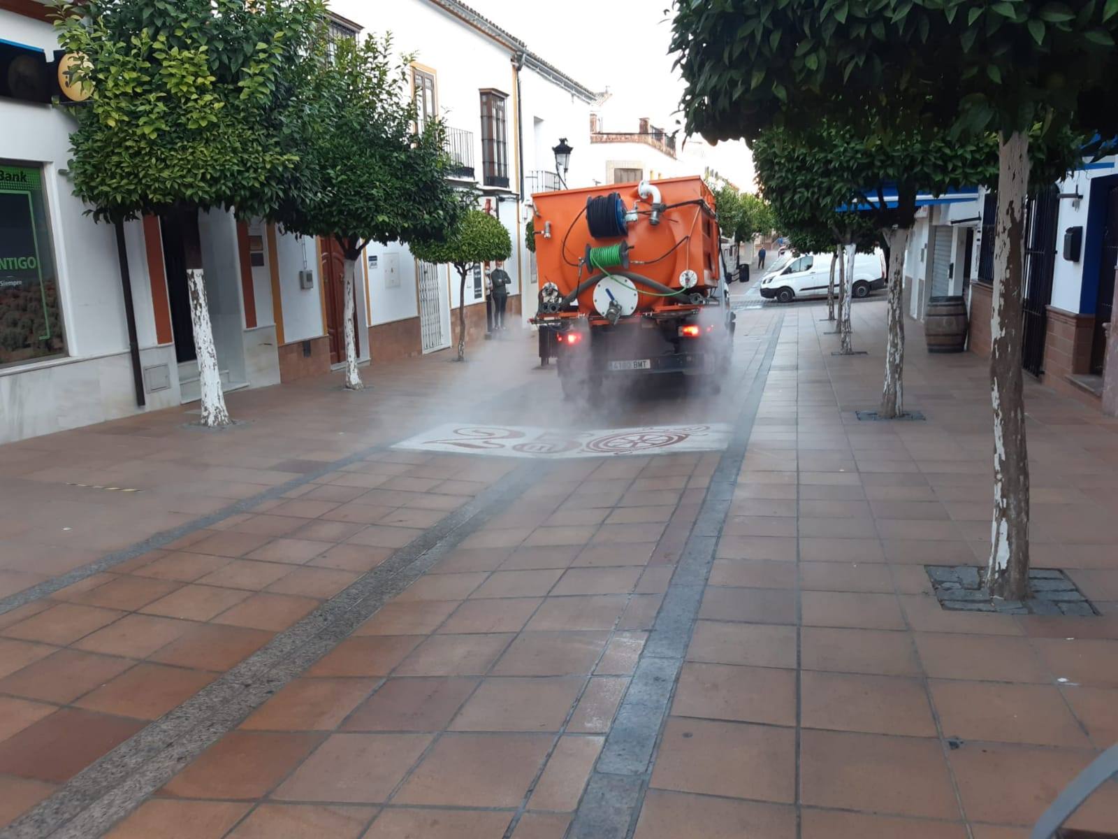 Operativo de limpieza en Prado del Rey. FOTO: Ayto.