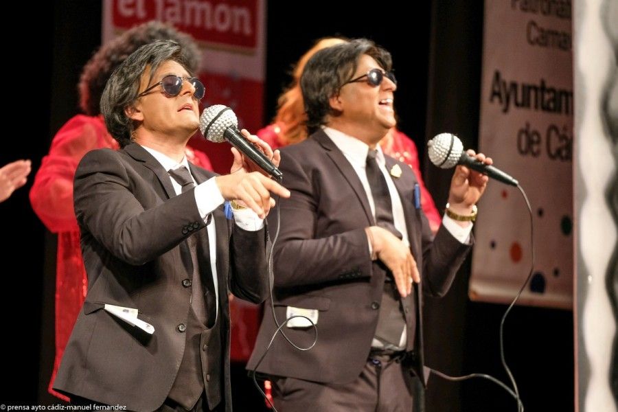 Una chirigota el pasado concurso del Falla. FOTO: Manuel Fernández - Ayto. Cádiz