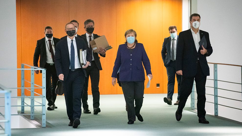 La ex canciller alemana Angela Merkel. Hablemos de la avaricia.