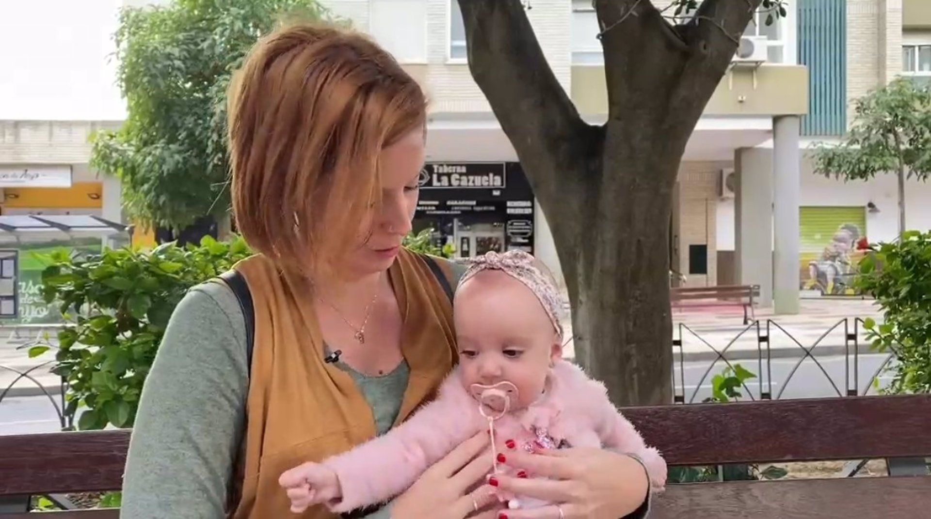 Historias de pacientes y profesionales con covid desde el Hospital Regional de Málaga.