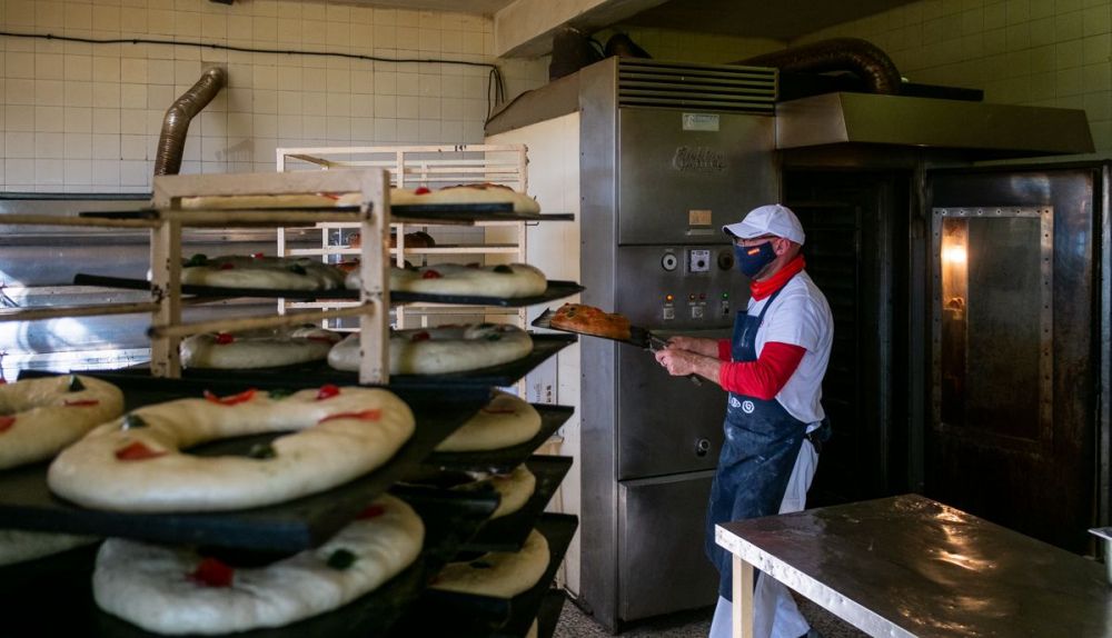 Roscones recién salidos del horno.