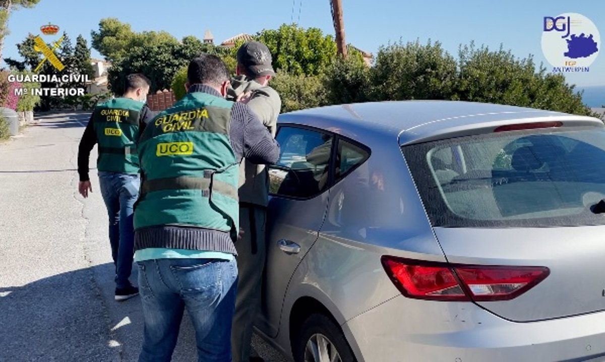 Detenido un ciudadano belga en Almuñécar, Granada por tráfico de drogas.