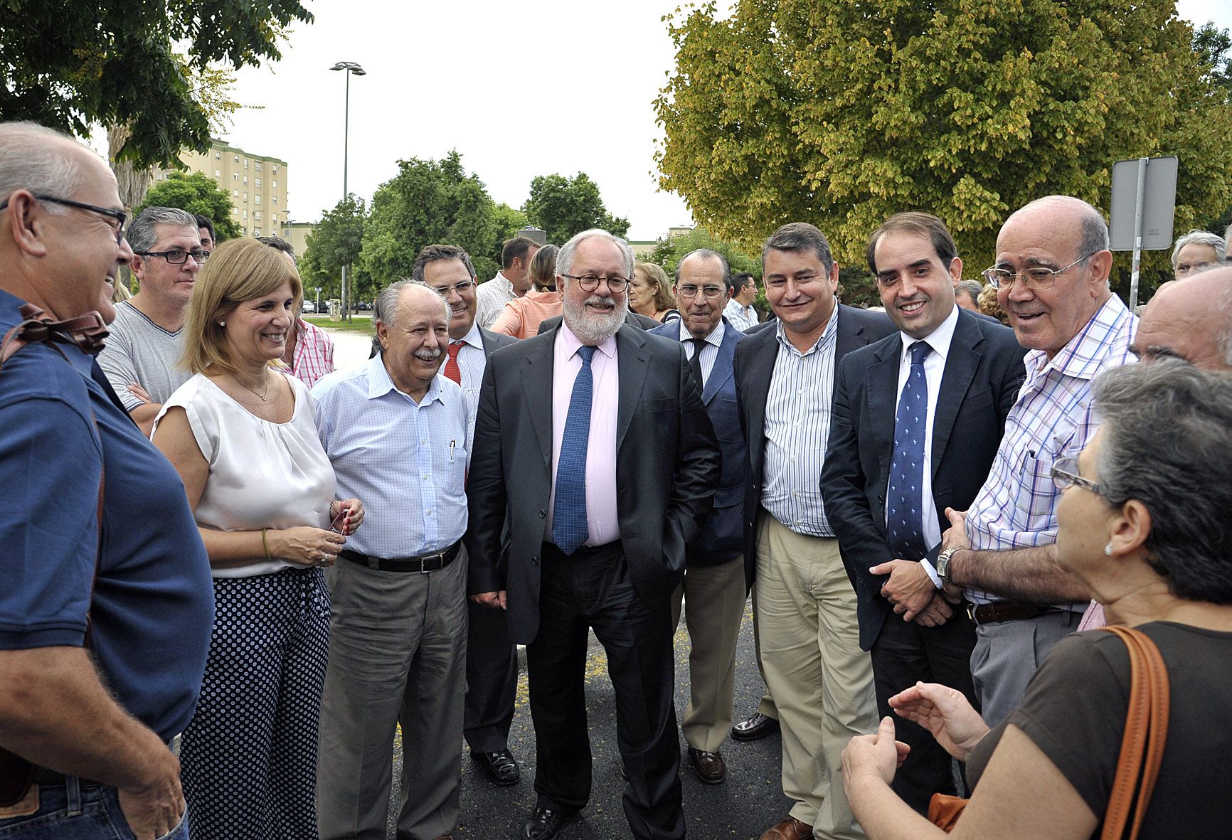 Arias-Cañete-y-Alcaldesa-Jerez-2_tcm7-296199_noticia