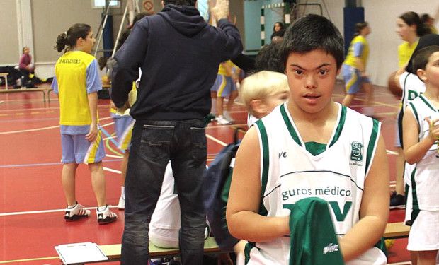 Alejandro baloncesto.jpg