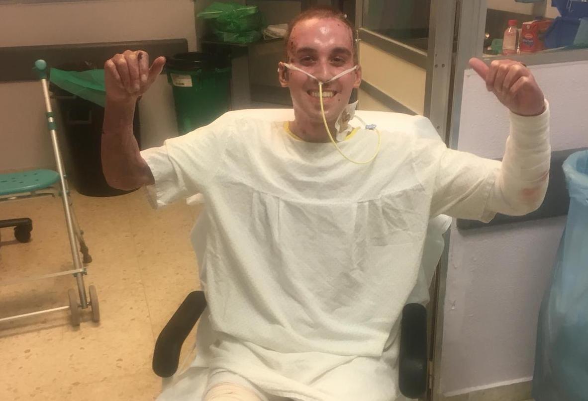 Francisco Fernández, uno de los afectados, durante su estancia en el hospital.