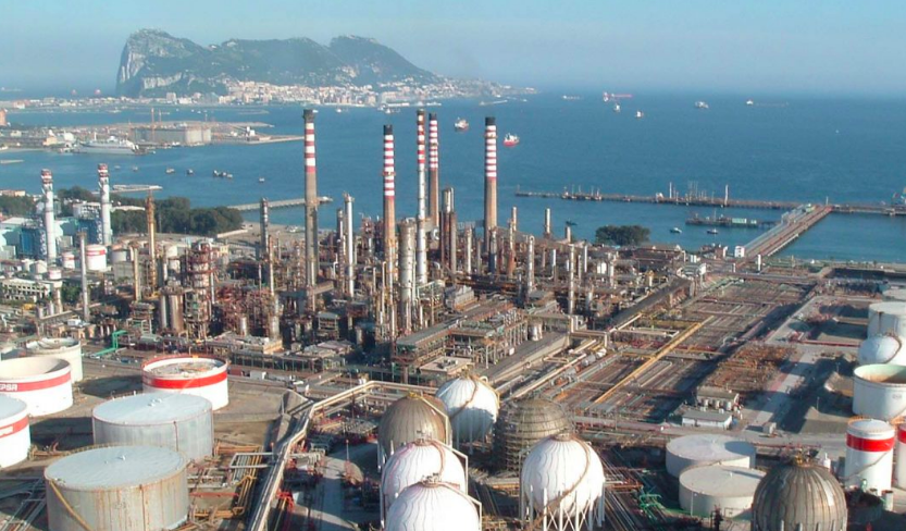 Cepsa contratará a 2.335 personas para su refinería en San Roque