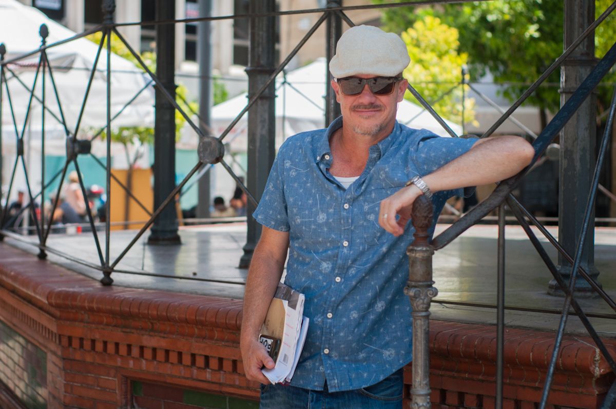 Charlie Geer, en la jerezana plaza del Banco. FOTO: MANU GARCÍA.