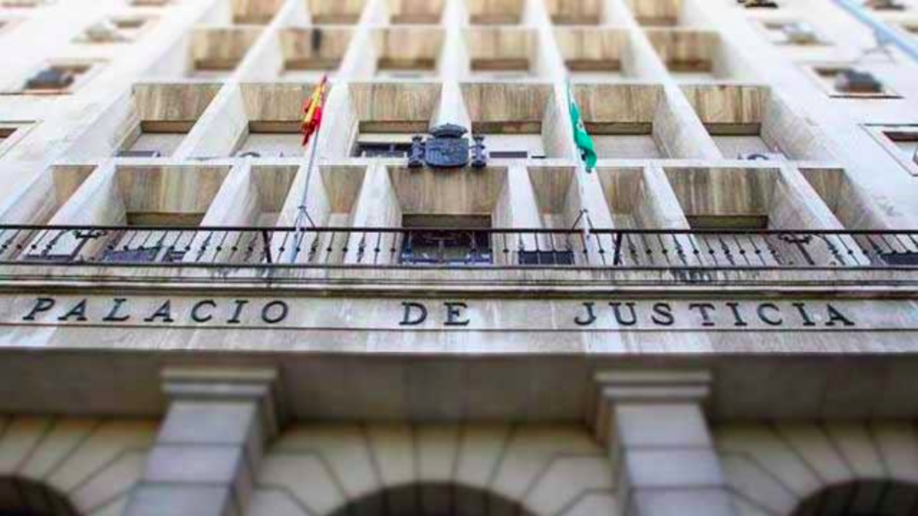 Fachada de la Audiencia Provincial de Sevilla, en cuyos bajos se celebrará la concentración de los jueces.