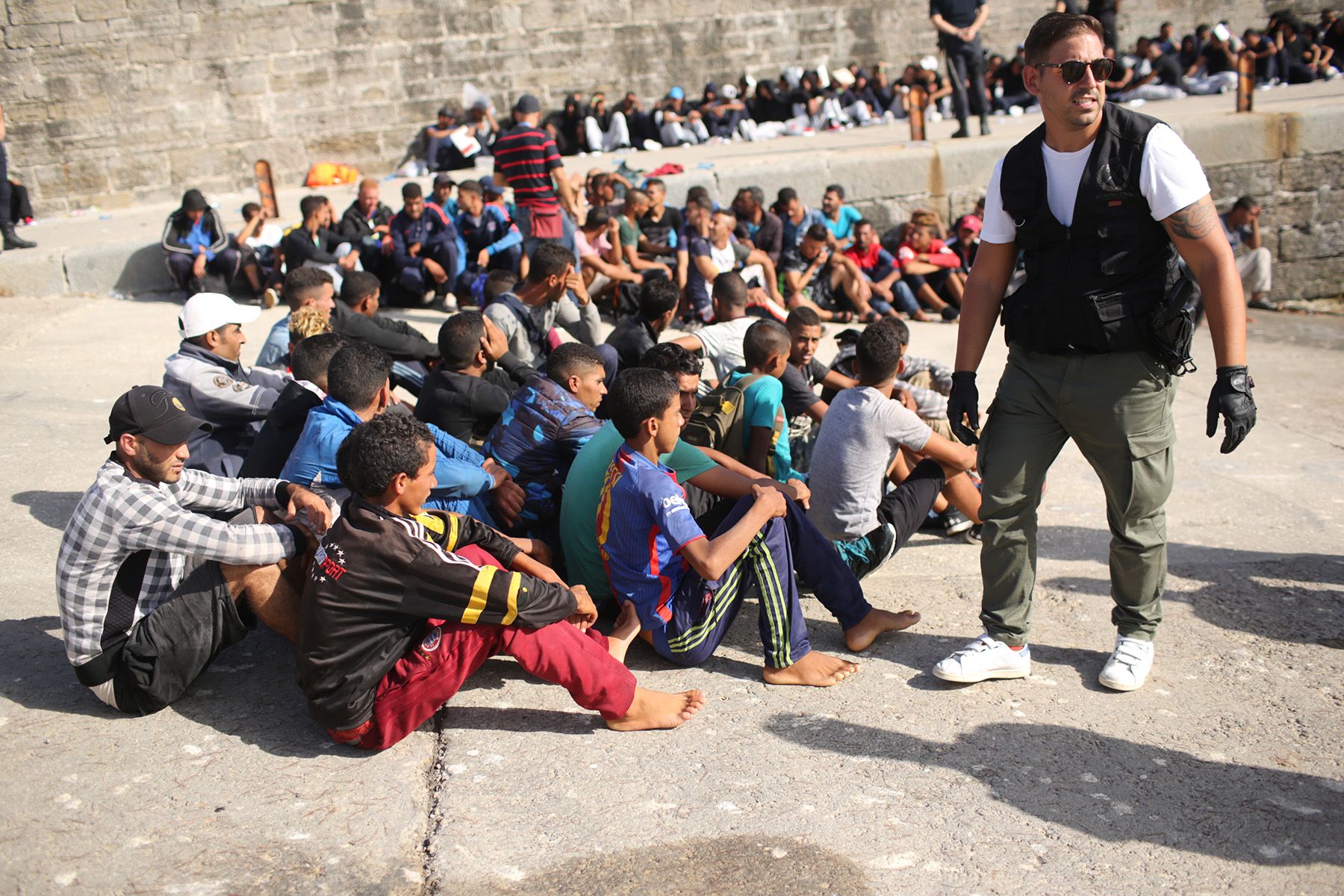Una de las últimas oleadas de migrantes llegados a las costas de Cádiz. FOTO: JUAN CARLOS TORO.