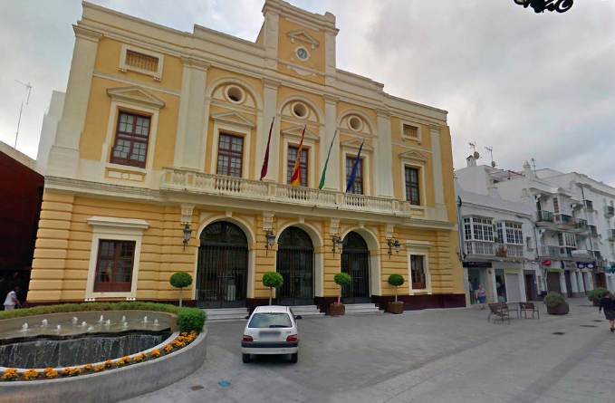 Fachada del Ayuntamiento de Chiclana.