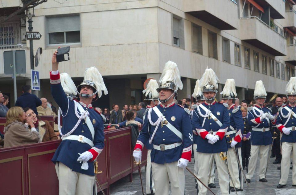La Policía Local de Jerez, el pasado Domingo de Ramos antes de abrir paso por la Carrera Oficial