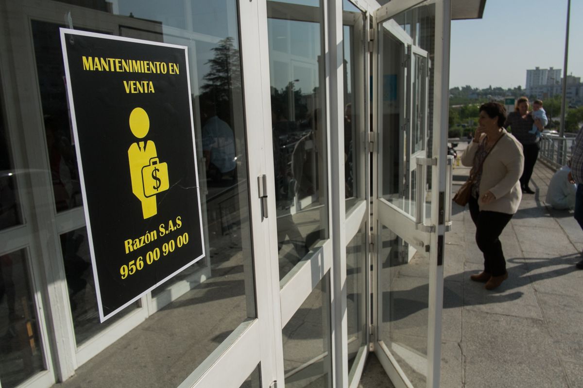 Acceso al Hospital de Jerez, en una imagen reciente. FOTO: MANU GARCÍA.
