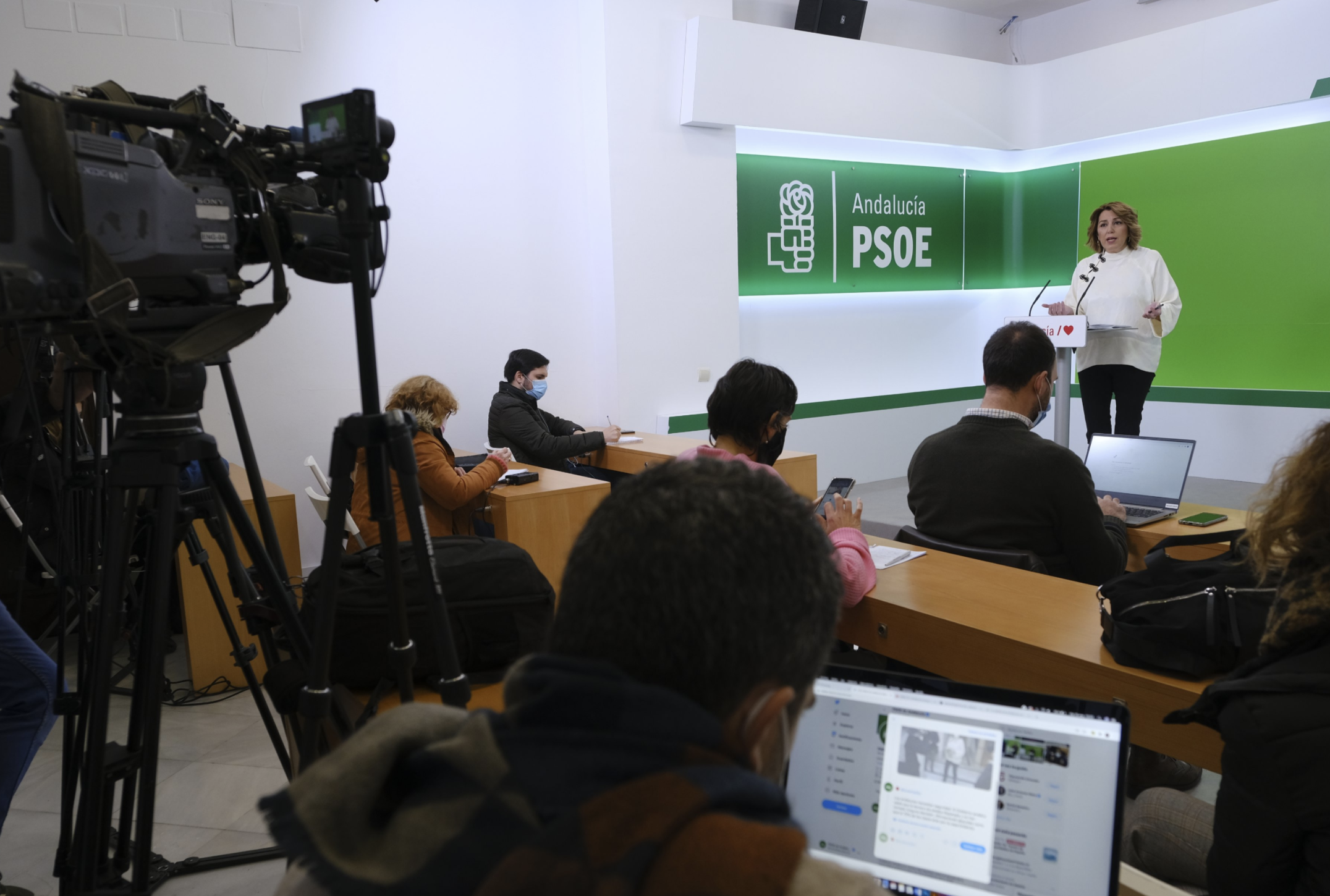 Susana Díaz, en una captura durante su rueda de prensa de este viernes en la sede del PSOE-A.
