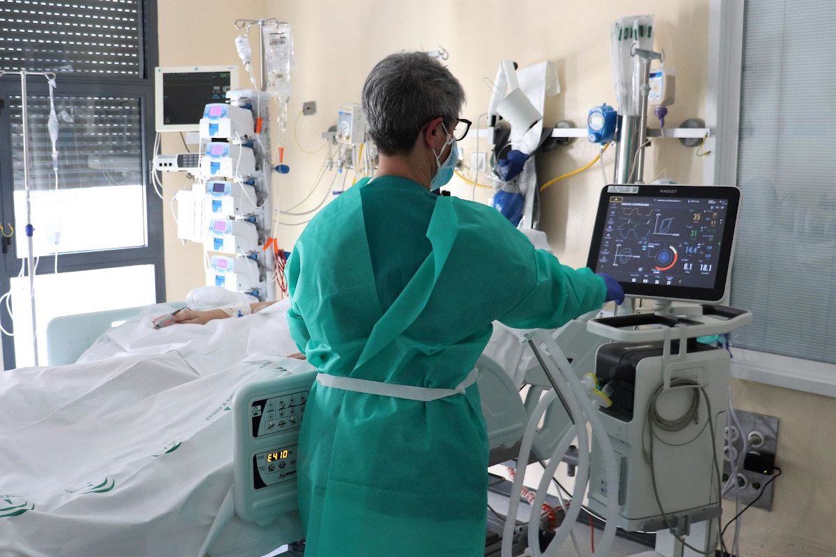 12.000 pacientes crónicos andaluces cuentan con seguimiento del SAS por las olas de calor