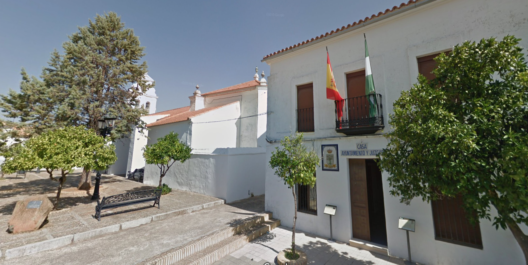 El Ayuntamiento de El Madroño, en una imagen de Google Maps.