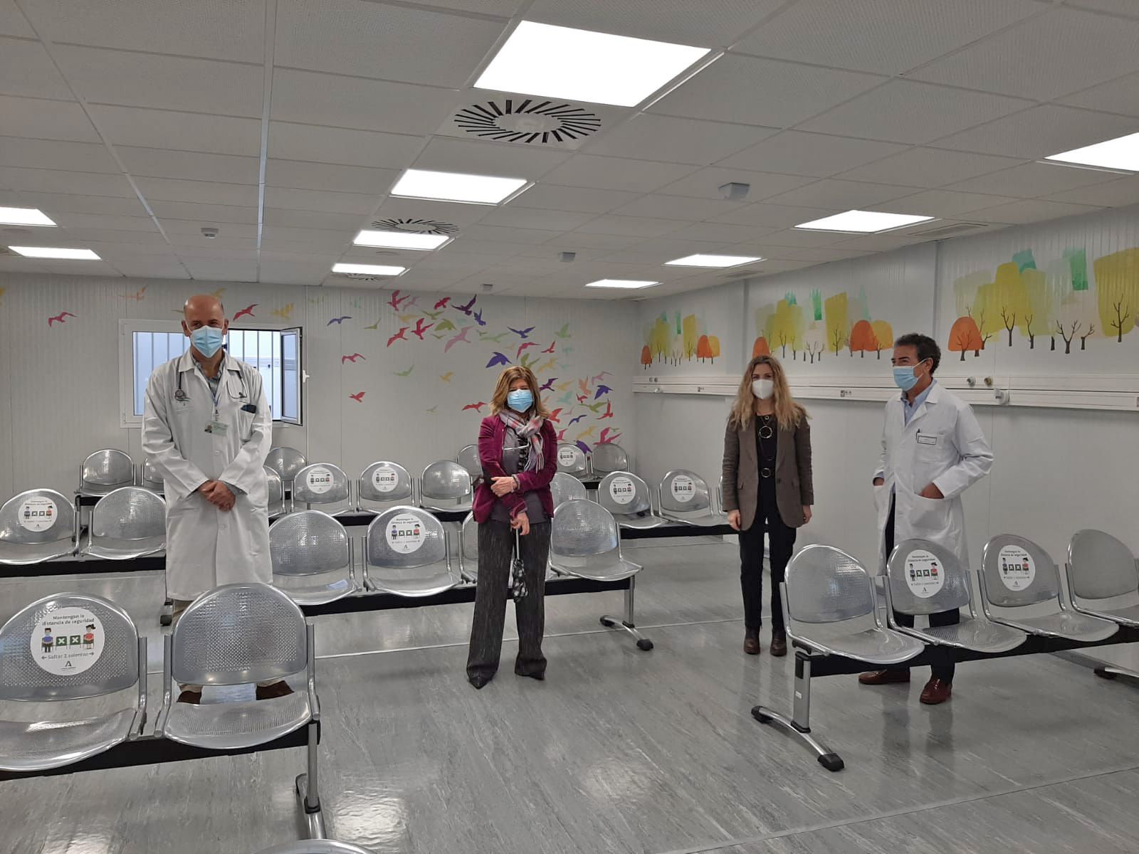 Un momento de la visita para presentar el circuito diferenciado en Pediatría del Hospital de Jerez.
