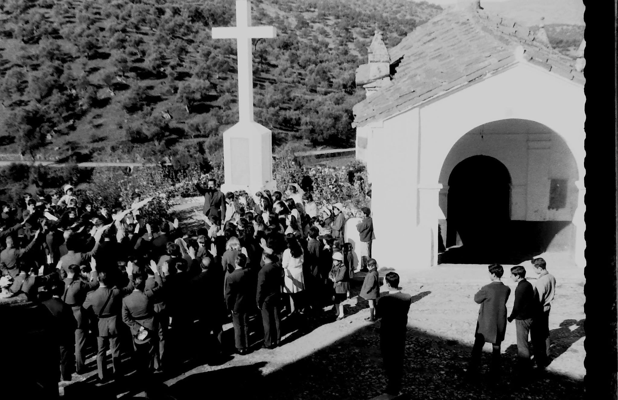 La Cruz de los Caídos de Aroche, en una imagen de archivo. CGT-A