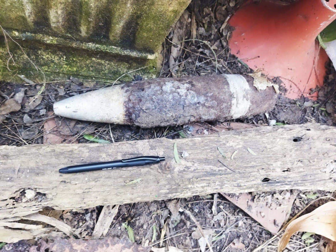 El explosivo que ha sido hallado en el IES Coloma este martes, que genera dudas en los Tedax.