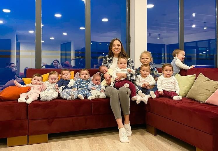 Christina Ozturk con sus hijos en una foto de 'Instagram'.