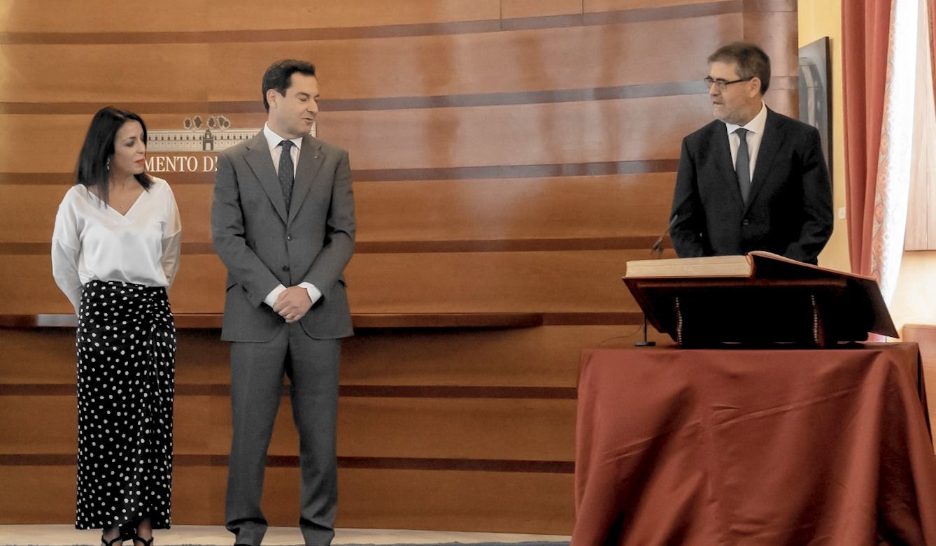 Marta Bosquet, presidenta del Parlamento, con Moreno Bonilla y Antonio López, en la renovación como presidente de la Cámara de Cuentas en 2019.