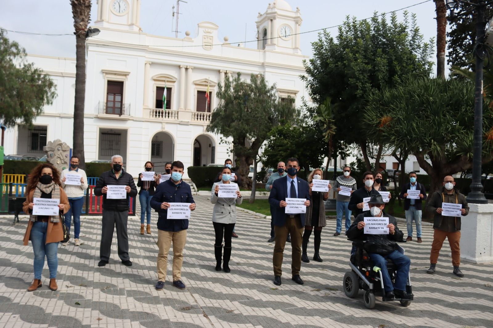 La Corporación municipal de Barbate, en una imagen reciente.