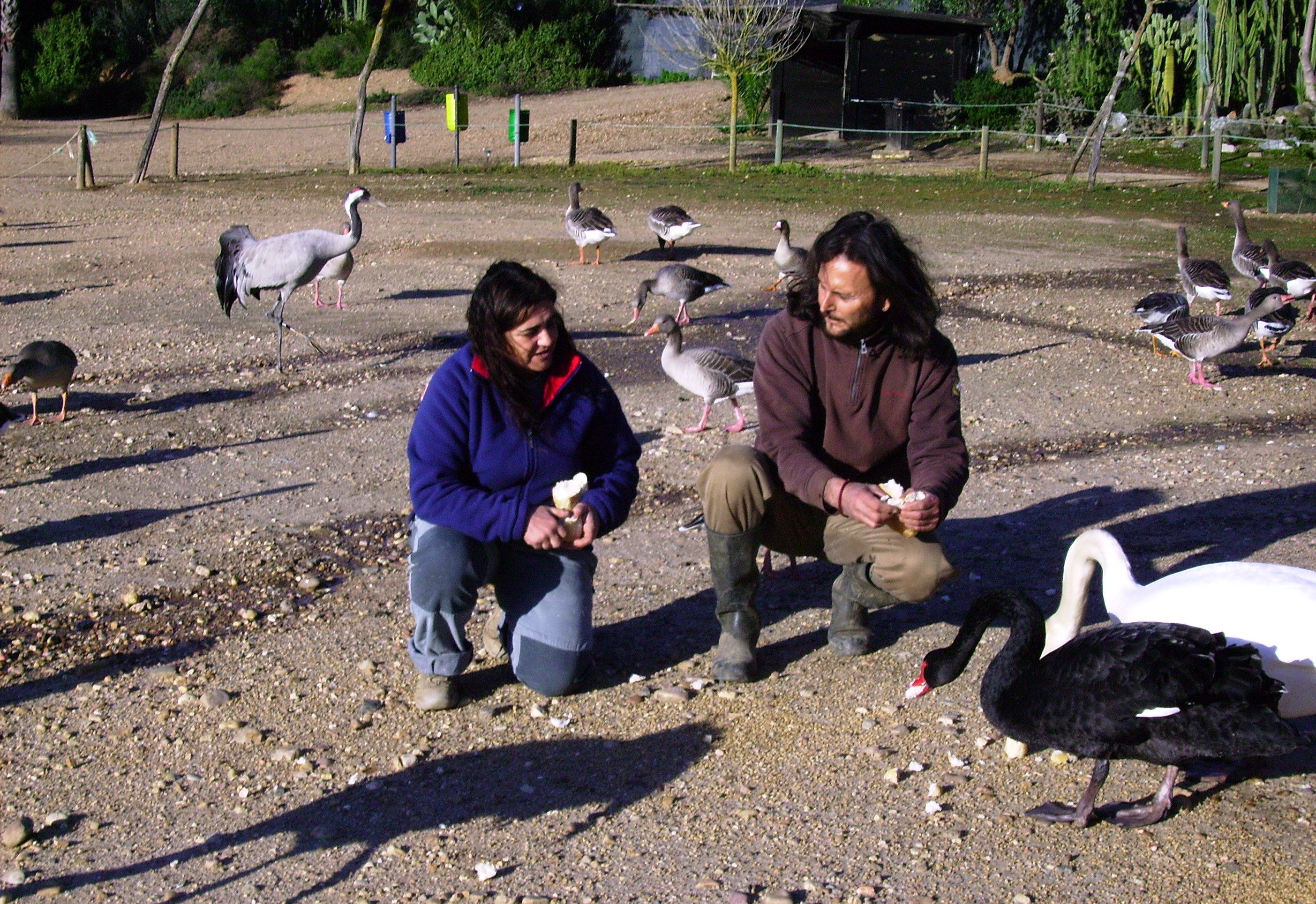 Los biólogos Maribel Adrián y Plácido Clarita, propietarios de la Cañada de los Pájaros.