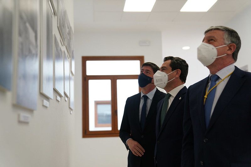 Carmelo Romero, el viernes pasado, con Moreno Bonilla y Marín, en la visita de ambos al Ayuntamiento de Palos.