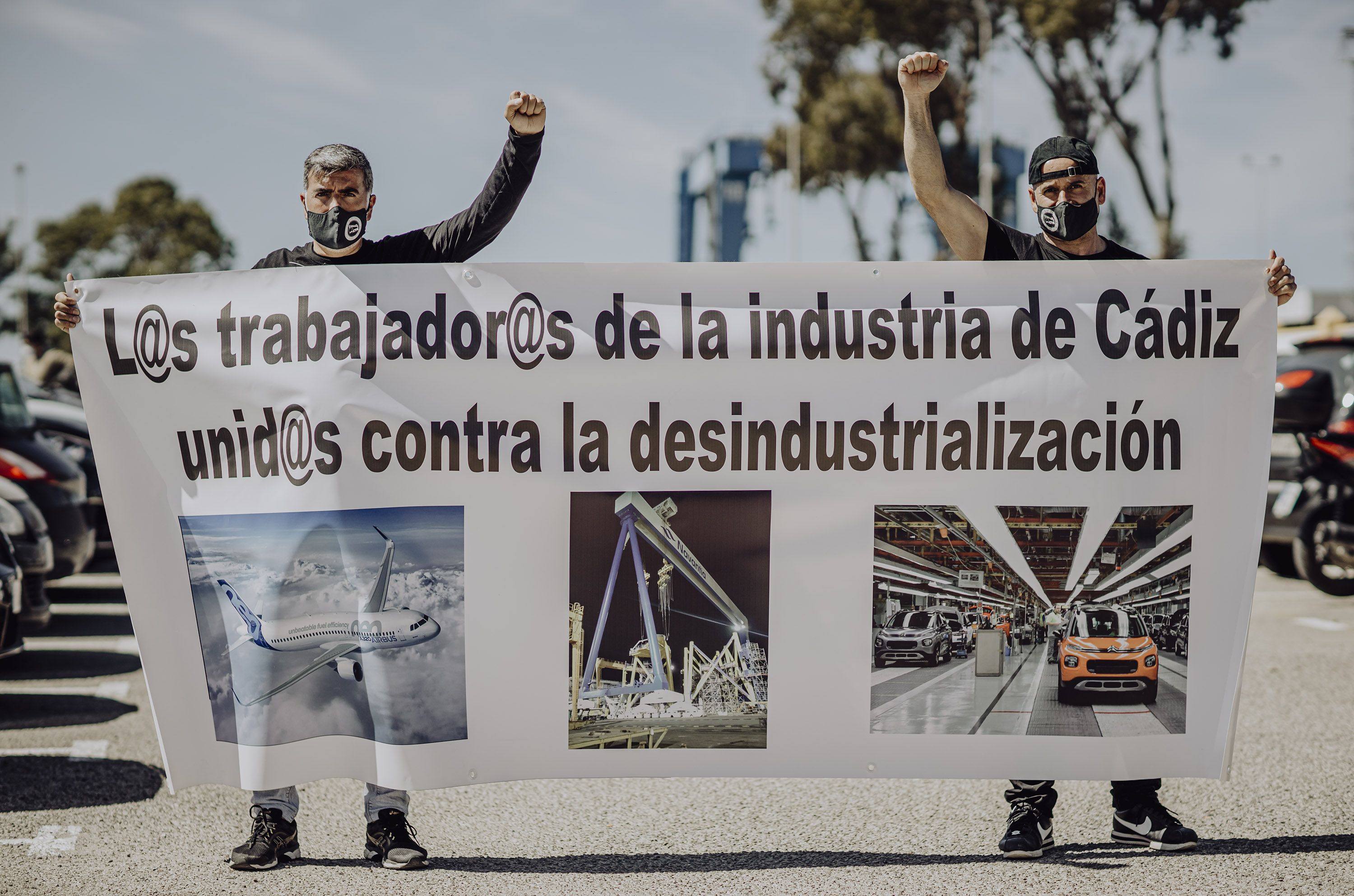 Manuel Barber y Jesús Galván, trabajadores del metal que se sienten represaliados.