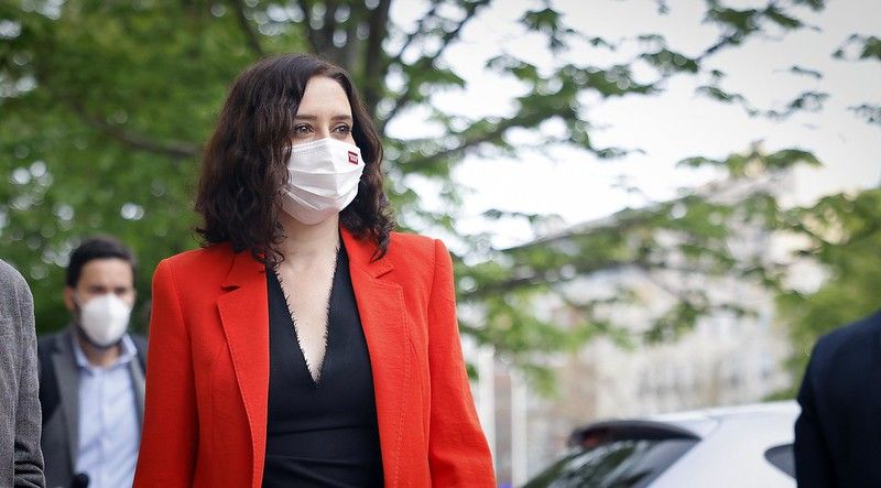 La respuesta de Ayuso a Podemos que relaciona a los comunistas con los neandertales.