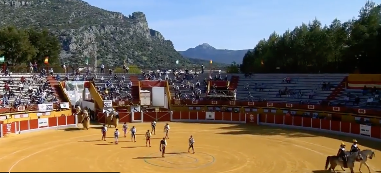 Comienzo de uno de los festejos taurinos celebrados en Ubrique.