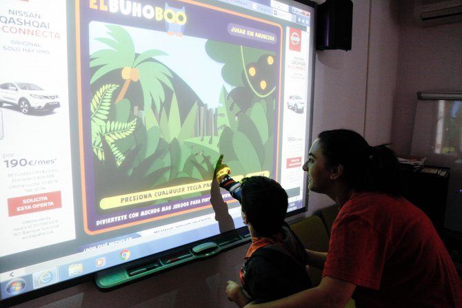 Un aula TIC con recursos digitales para niños con autismo.