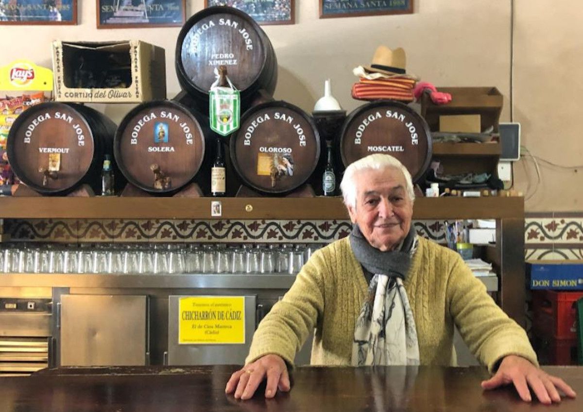 Interior de la Bodega San José en Sevilla.