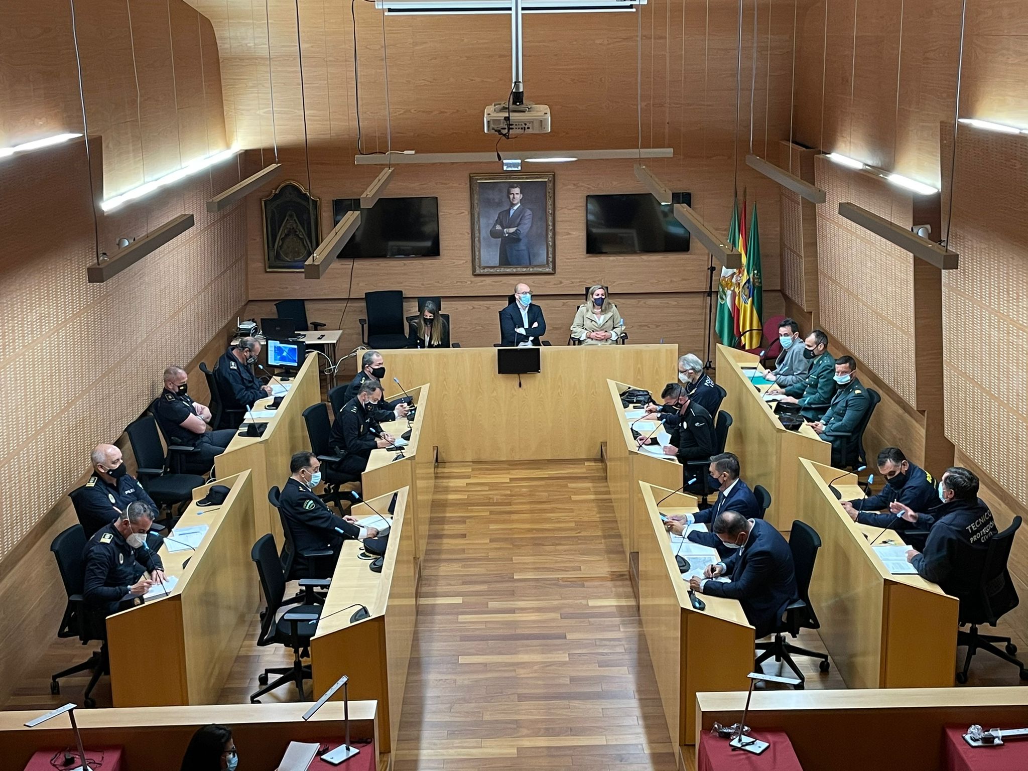 Un momento de la junta local de seguridad celebrada este lunes en El Puerto.