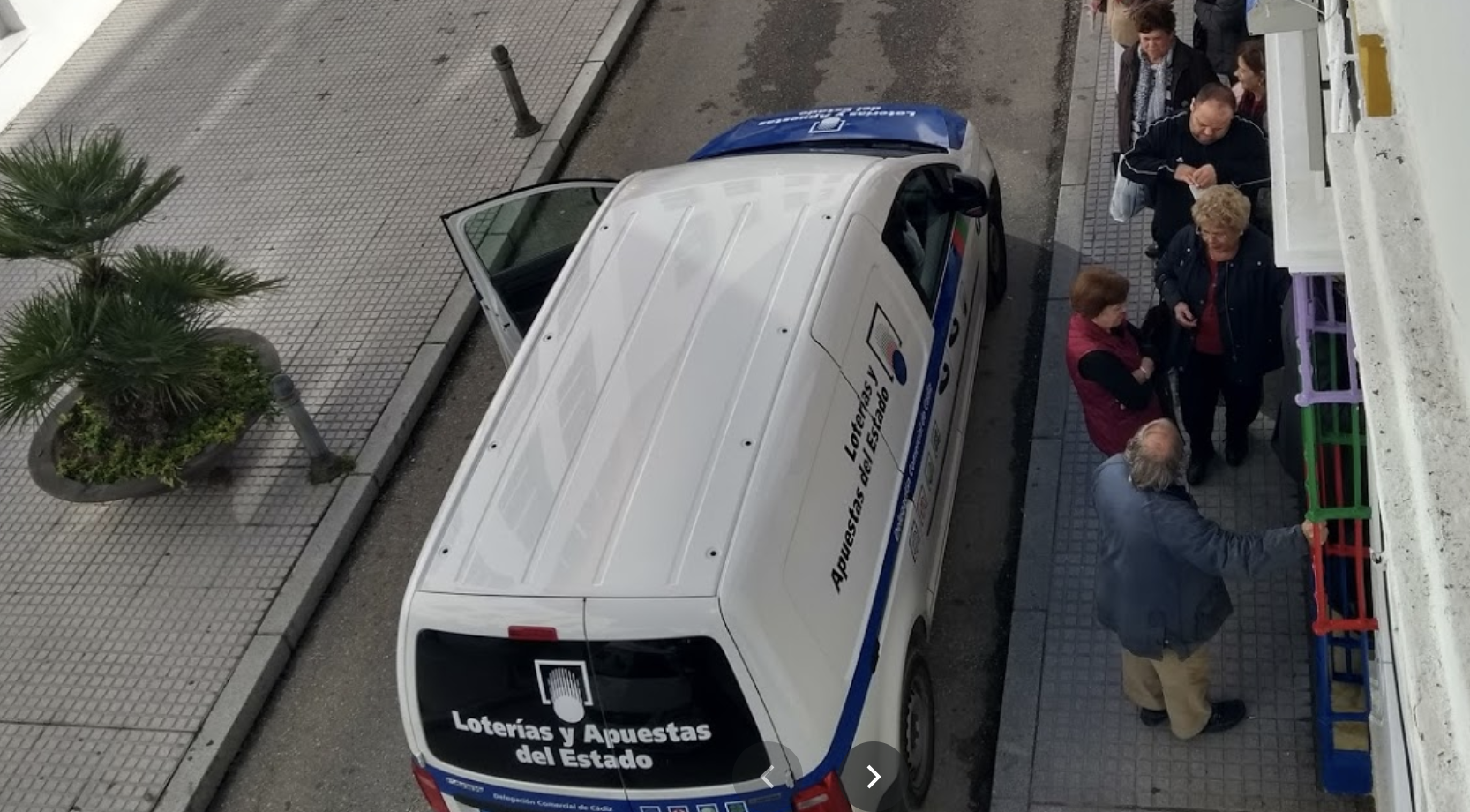 Calle Botica, donde se encuentra la administración de Loterías número 2 de Chiclana, en una imagen de Google Maps.