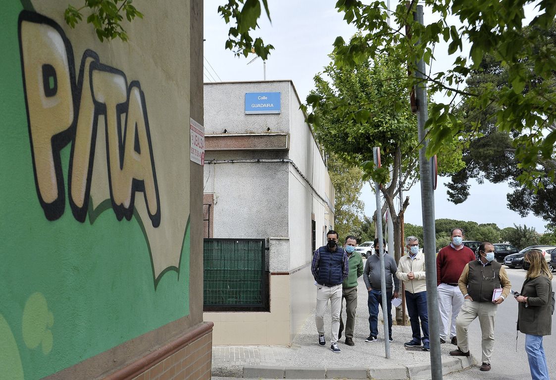 Un momento del recorrido por las calles de La Pita, en días pasados.