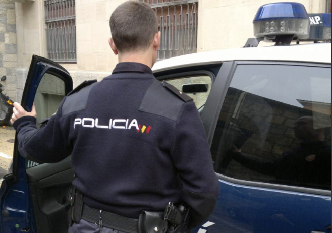 Un agente de Policía en Córdoba.