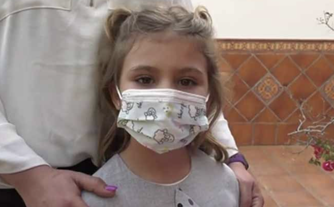 La pequeña Alba, en una imagen de Canal Sur. La pequeña Alba, en una imagen de Canal Sur.