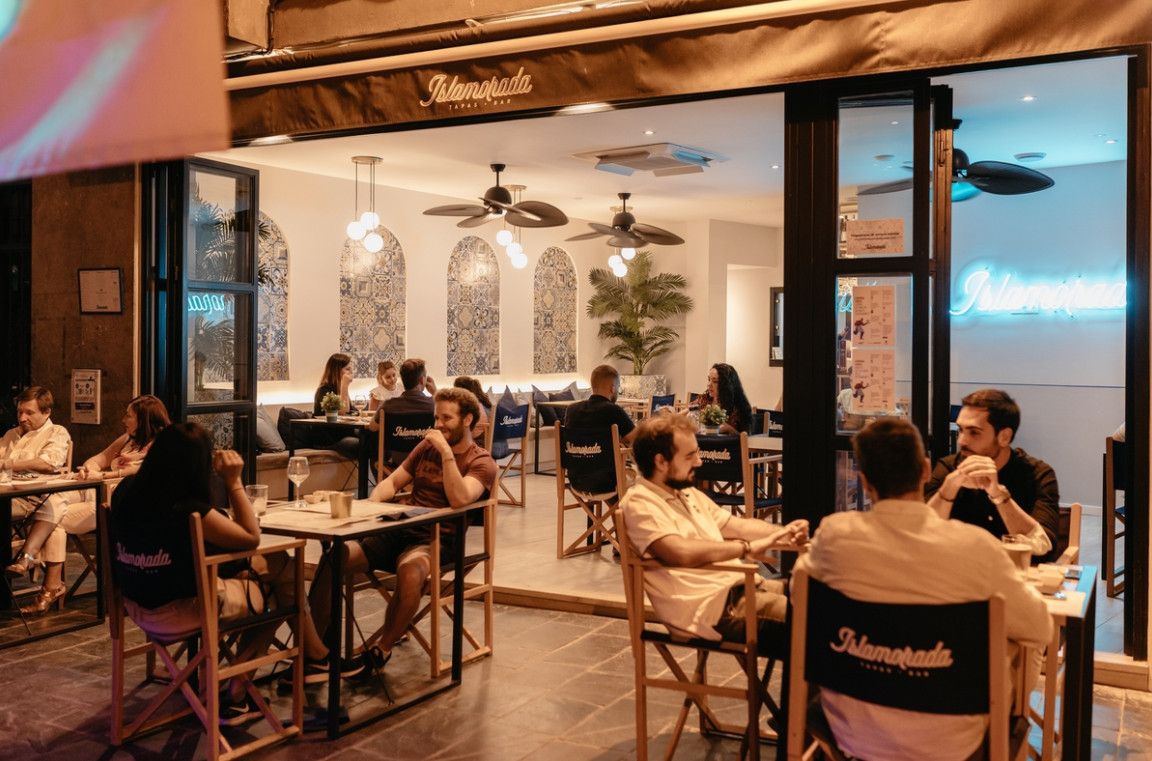 Islamorada, el primer bar de Sevilla donde se aceptarán pagos con criptomonedas.