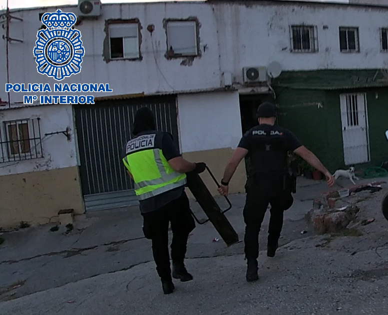 Una operación policial en Algeciras. Cerca de 100 agentes están actuando en una macrooperación antidroga.