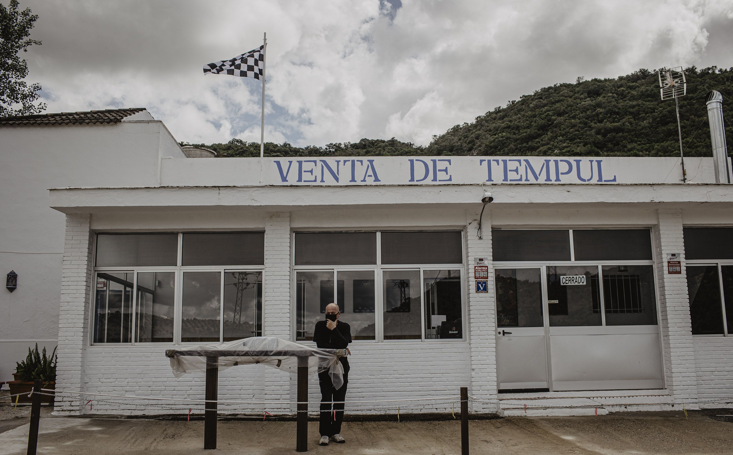 José Manuel García, propietario de la Venta de Tempul, a pocos días de su apertura.