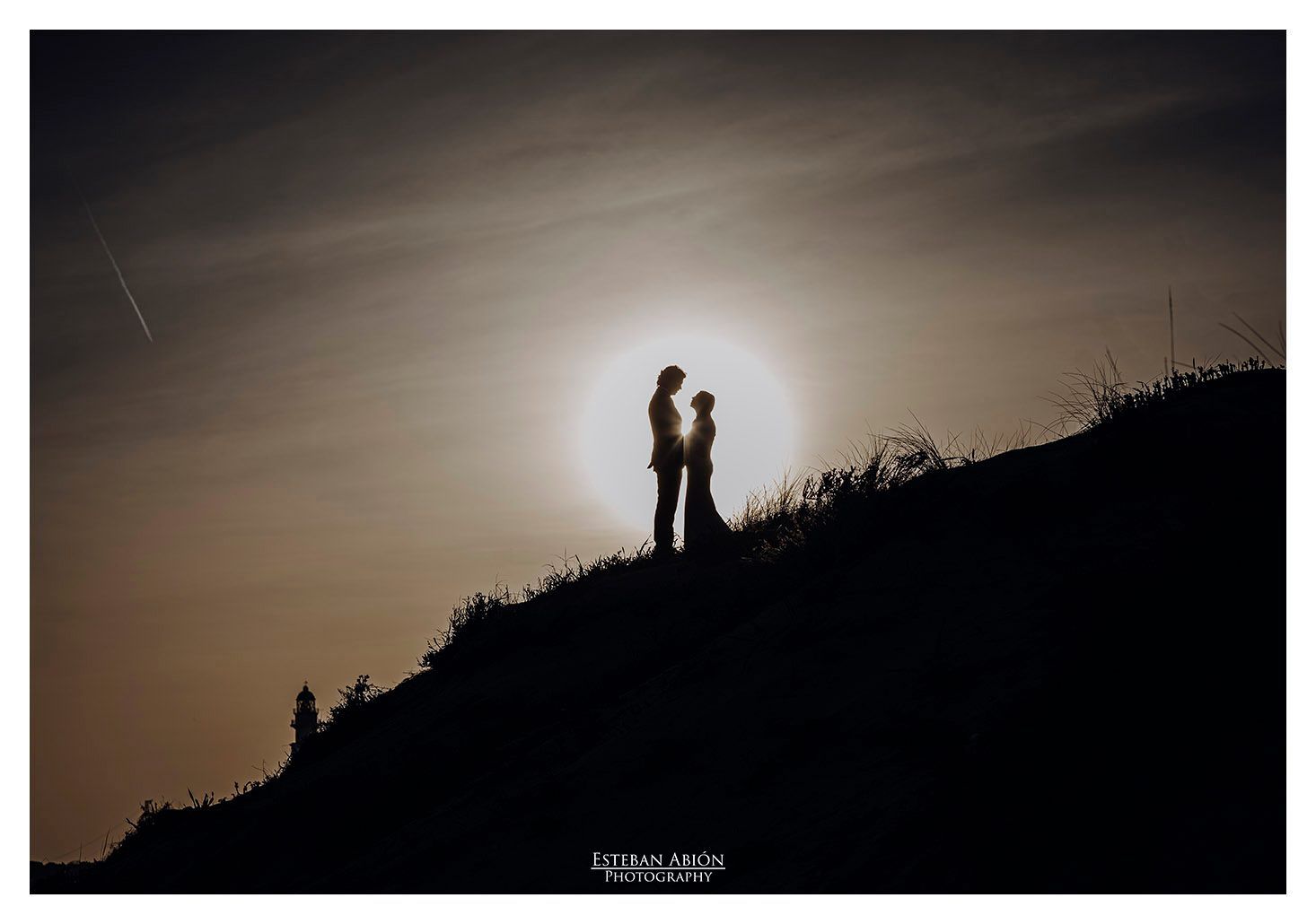 Una pareja de novios, en una imagen de archivo. ESTEBAN