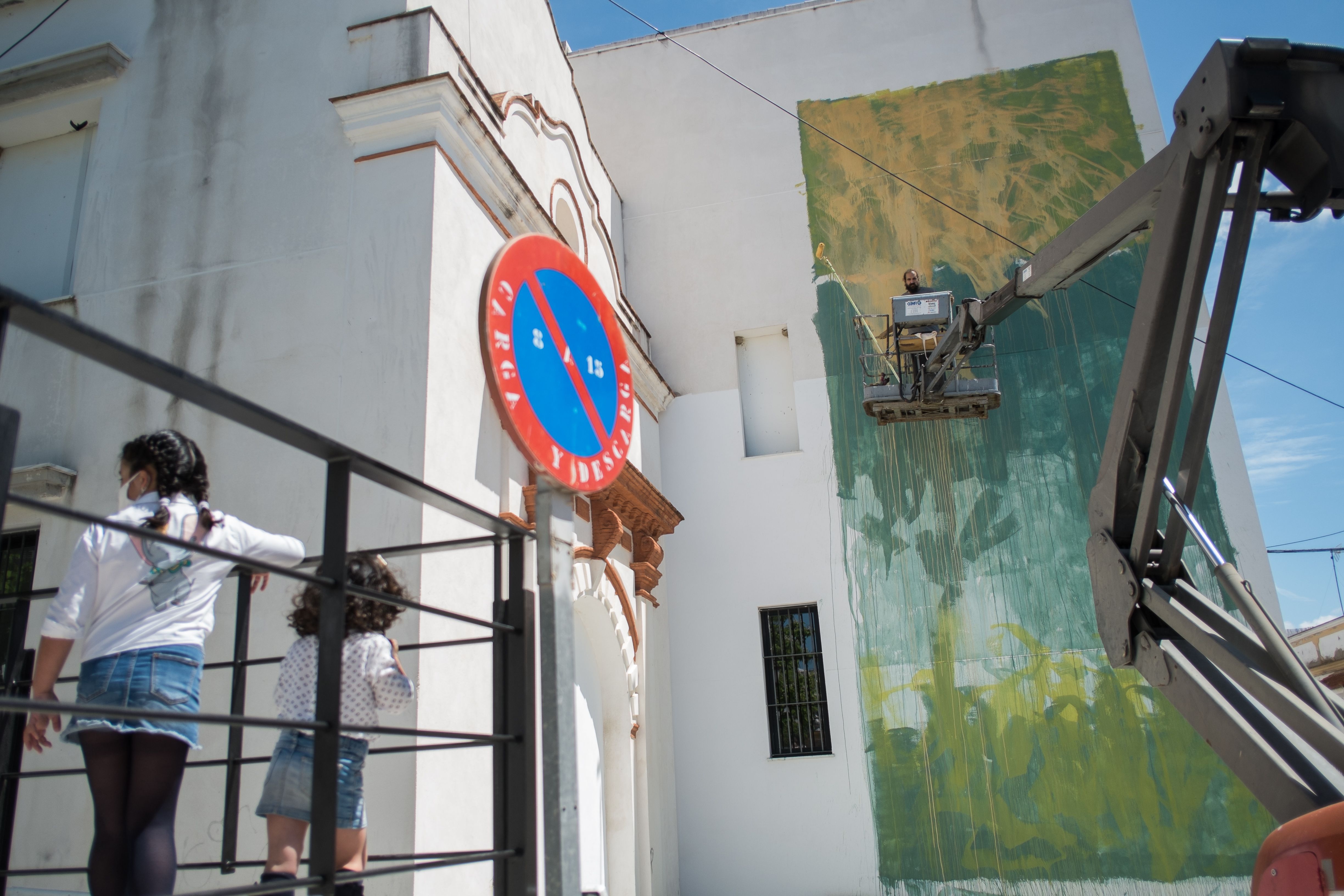 Trebujena celebra este fin de semana Art-Mura, el primer certamen de pintura mural y arte urbano.