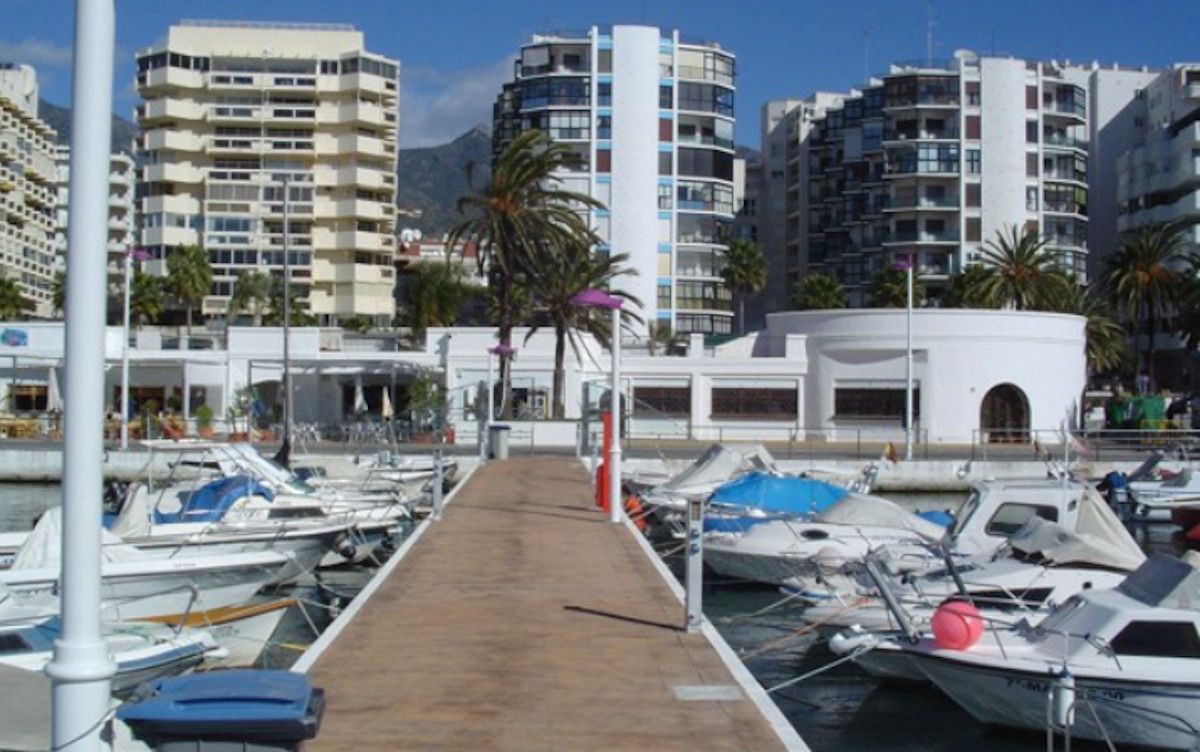 Brutal agresión en el puerto deportivo de Marbella. Brutal agresión en el puerto deportivo de Marbella.