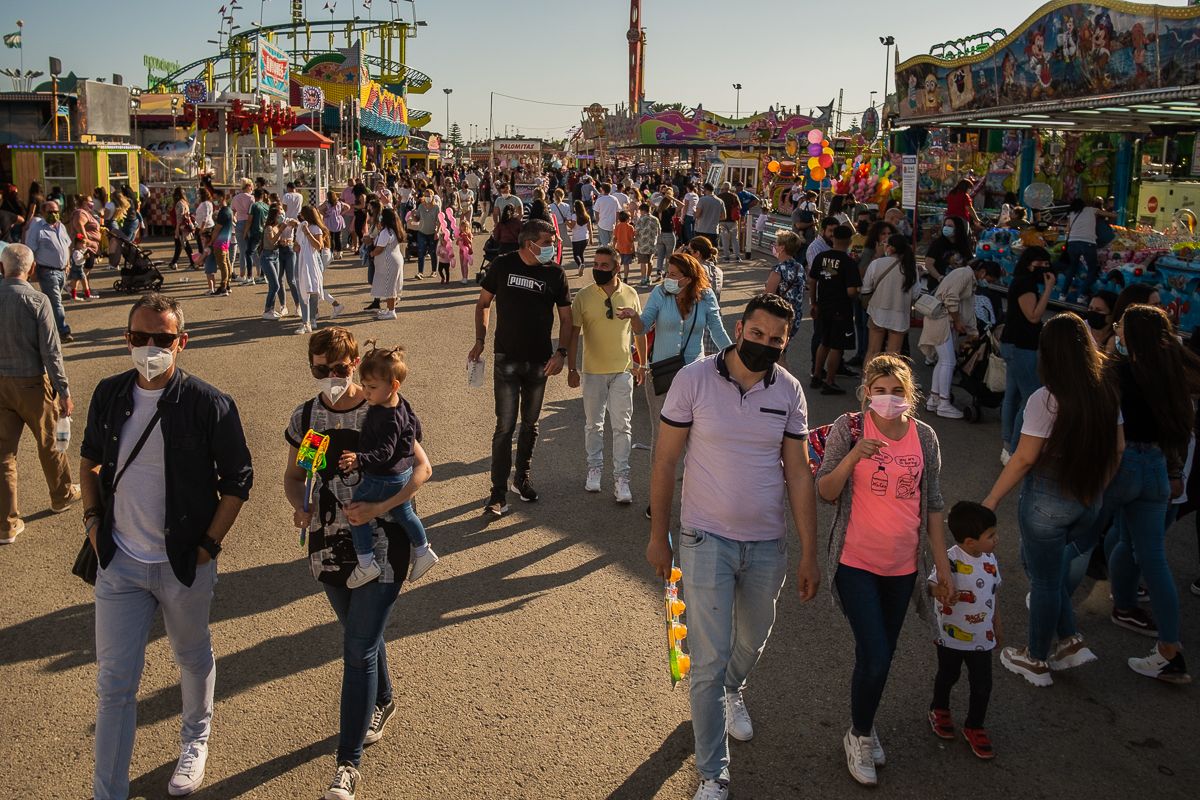 Muchas familias acudieron a los 'cacharritos' en Jerez las pasadas semanas.
