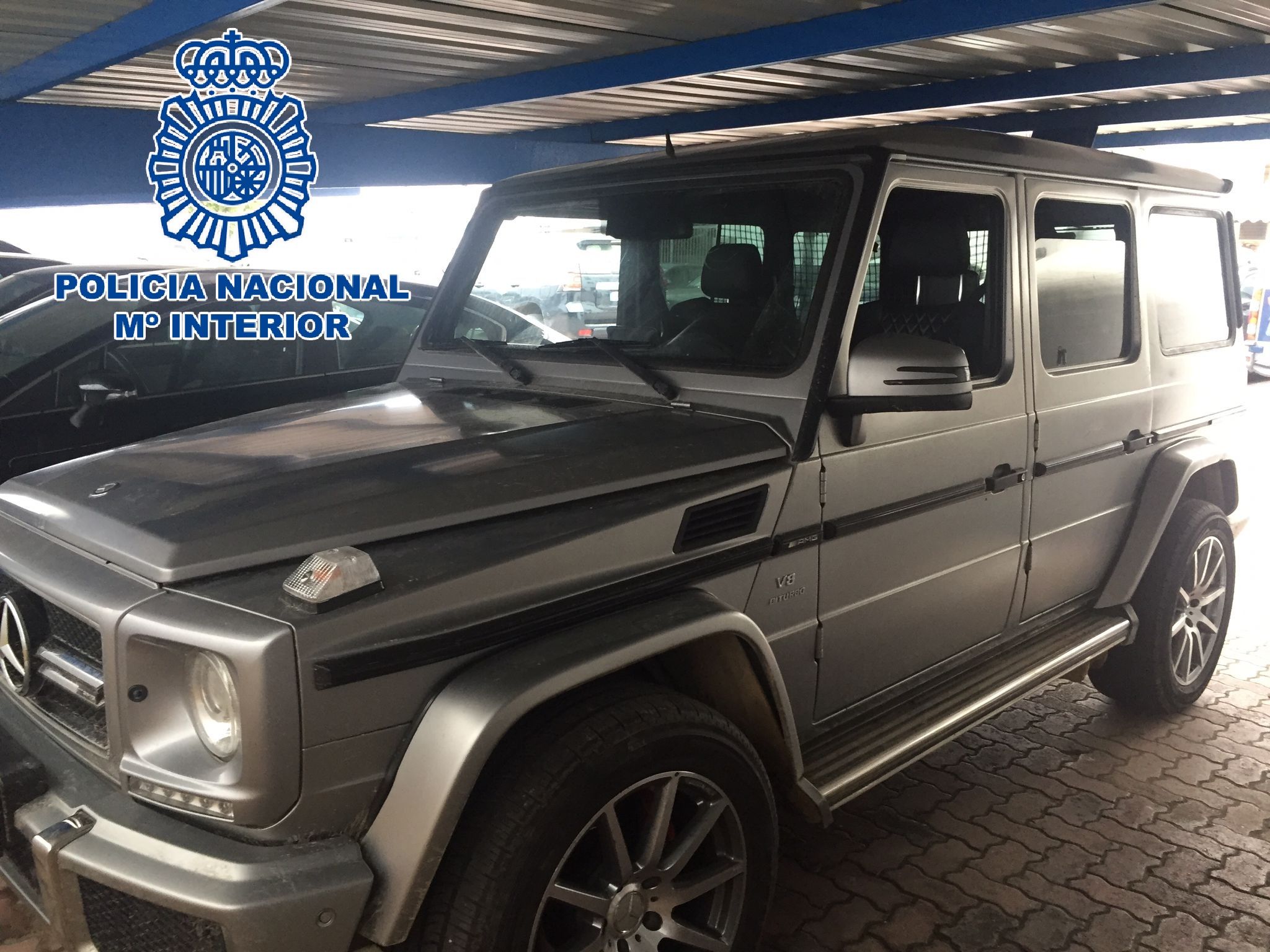 Uno de los vehículos robados, un 'Mercedes' Clase G.