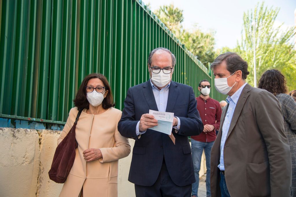Ángel Gabilondo, este martes tras acudir a votar.