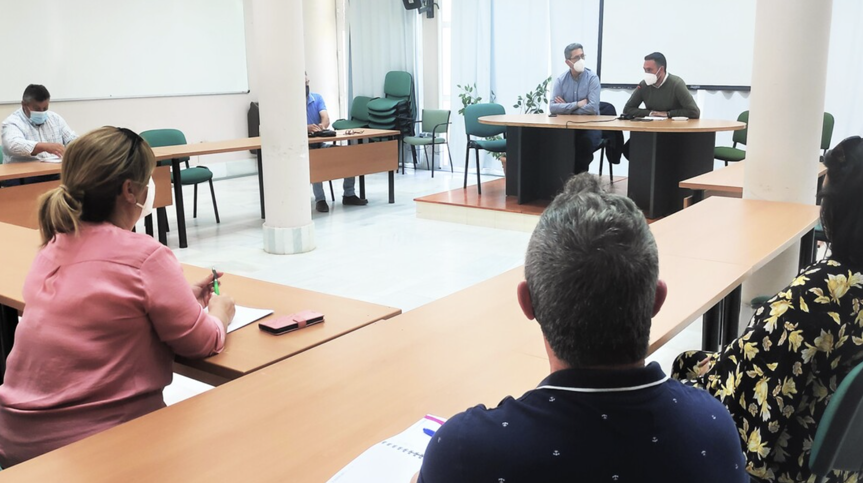Alba, en la reunión con los delegados y delegadas de alcaldía del Jerez rural.