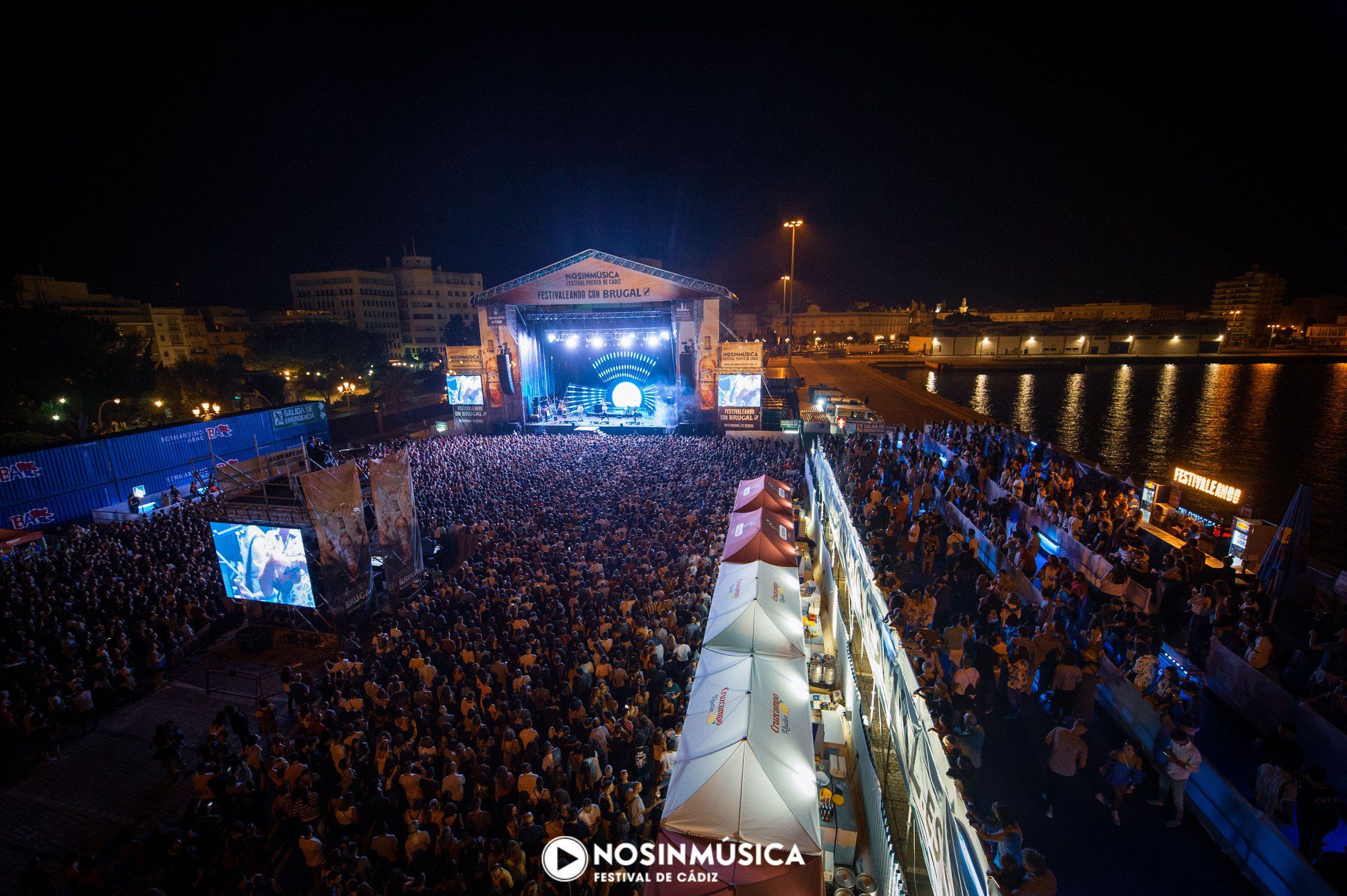 Impresionante aspecto del muelle del puerto de Cádiz en el pasado 'No Sin Música'. 